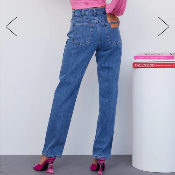 WRANGLER MID RISE CINDY RELAXED STRAIGHT JEANS - Picture 2 of 2